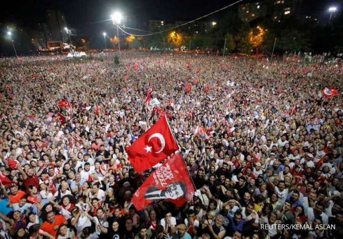 Protes Besar Melanda Berbagai Kota di Turki Usai Penahanan Wali Kota Istanbul