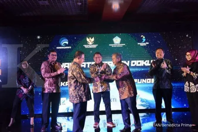 Indonesia signs contract for multifunction satellite