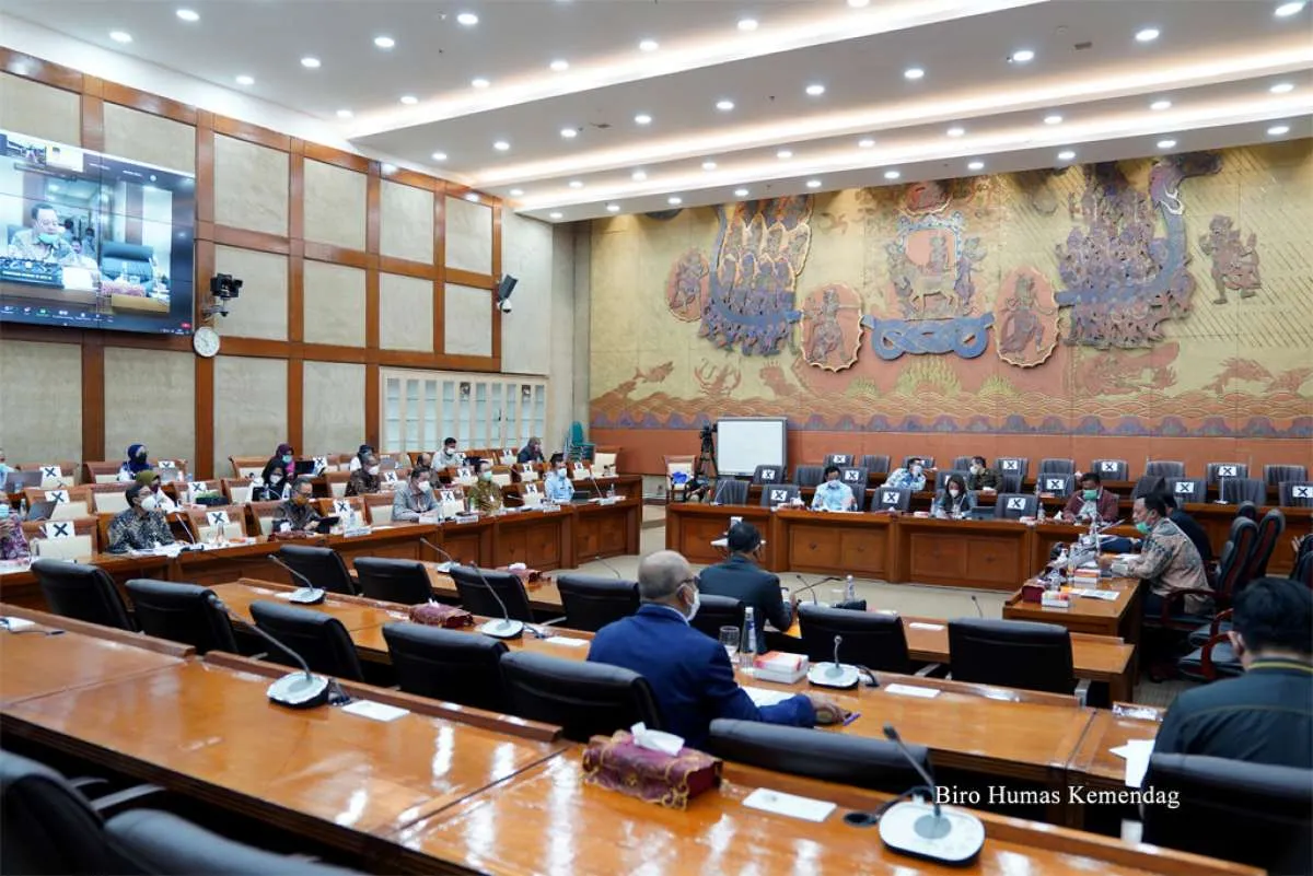 Komisi VI minta pemerintah tindak lanjuti rangkap jabatan di BUMN