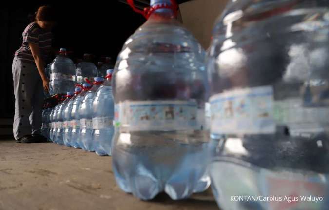 Biaya Produksi AMDK Bakal Naik 45% jika Harga Plastik Terus Melonjak