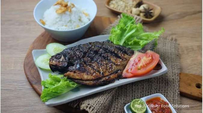 Resep Bawal Panggang Sambal Mangga Muda, Manis Asam Bersatu Padu dalam Satu Masakan