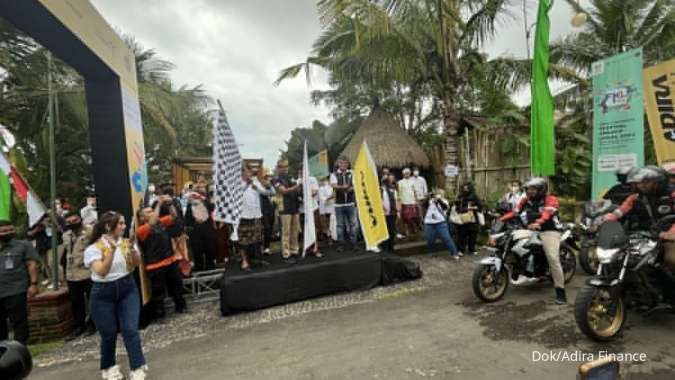 Adira Finance Ajak Komunitas Motor ke Desa Wisata Ramah Berkendara