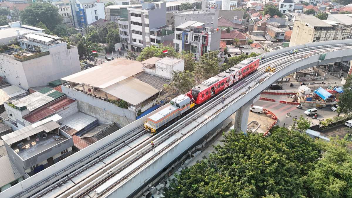 LRT Jakarta Rute Kelapa Gading-Manggarai Siap Beroperasi