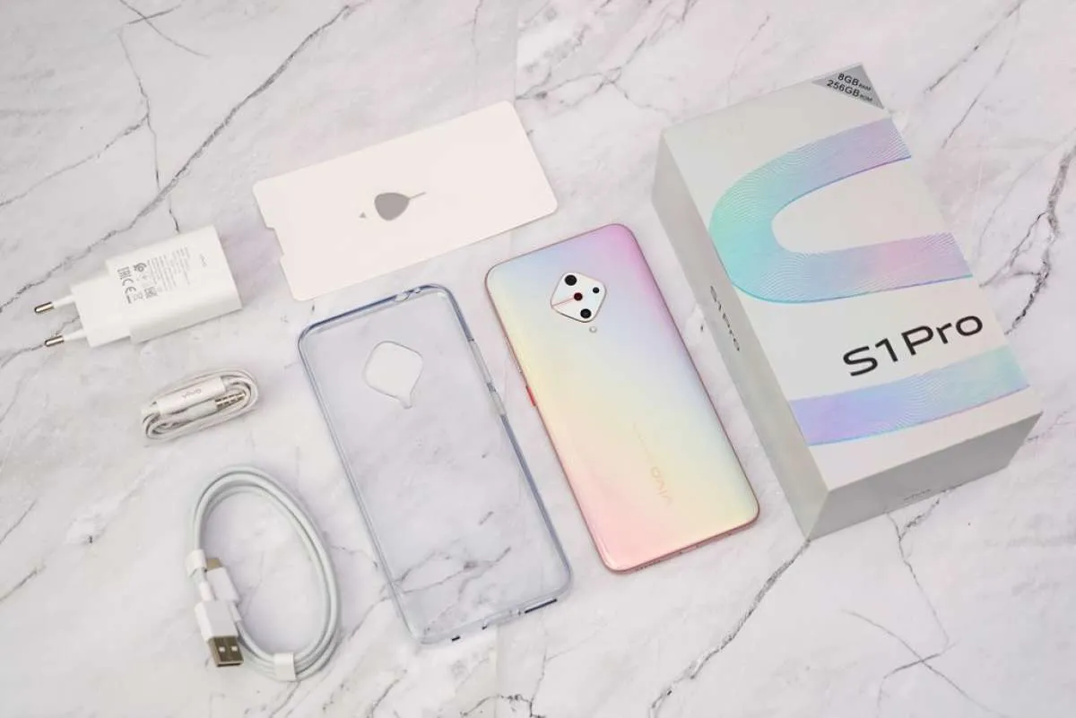 Punya RAM 8GB hingga quad camera 48MP, harga Vivo S1 Pro kini makin terjangkau