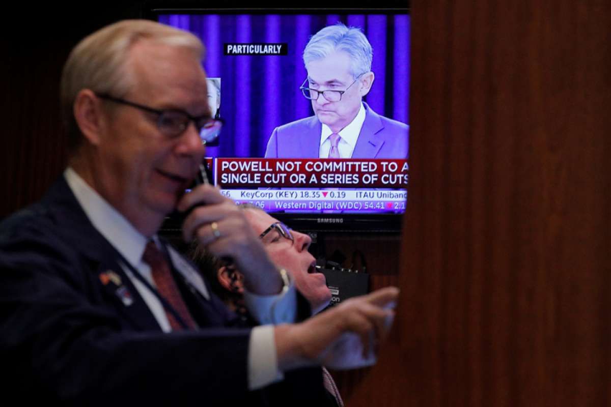 The Fed Membatasi Dividen Bank Besar AS