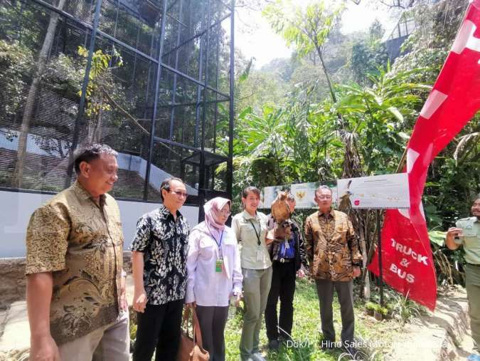 Hino Indonesia dan Taman Safari IndonesiaResmikan Kandang Perkembangbiakan Elang Jawa