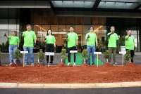 Bekasi Sambut AEON Store di Pakuwon Mall Bekasi Terbaru lewat Penanaman Pohon Bersama