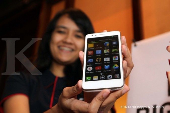 Pemerintah Akan Bagi Ponsel Gratis untuk Digitalisasi Bansos, FITRA: Harus Dikaji