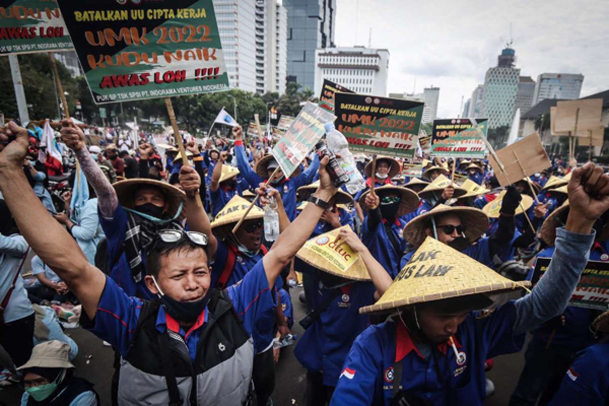 Tak Kunjung Sepakat, Buruh Ancam Mogok Kerja