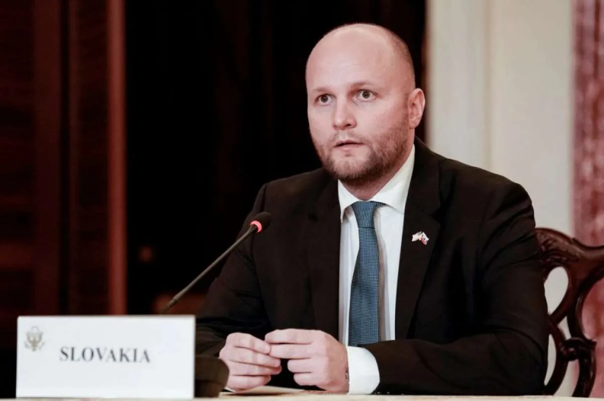 Kerahkan Militer, Slovakia Mulai Bersiap Menghadapi Lonjakan Pengungsi dari Ukraina