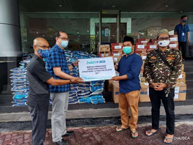 BCA Salurkan Bantuan Bagi Masyarakat Terdampak Banjir di Kalimantan Selatan