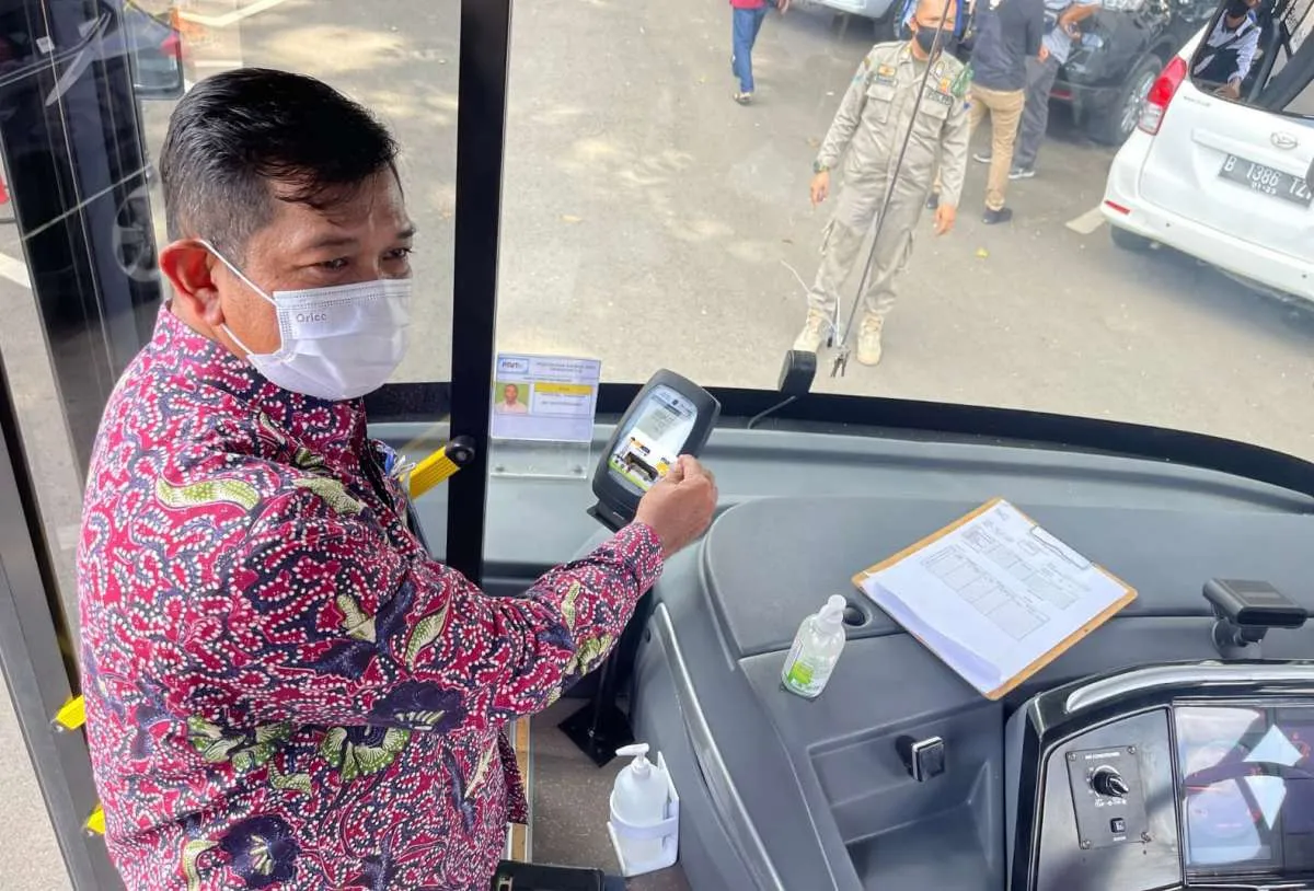 Gandeng BIS KITA, Bank Mandiri perluas transaksi non tunai di moda transportasi