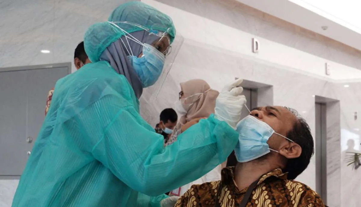 Kimia Farma Diagnostika siapkan swab antigen saat acara BUMN Muda