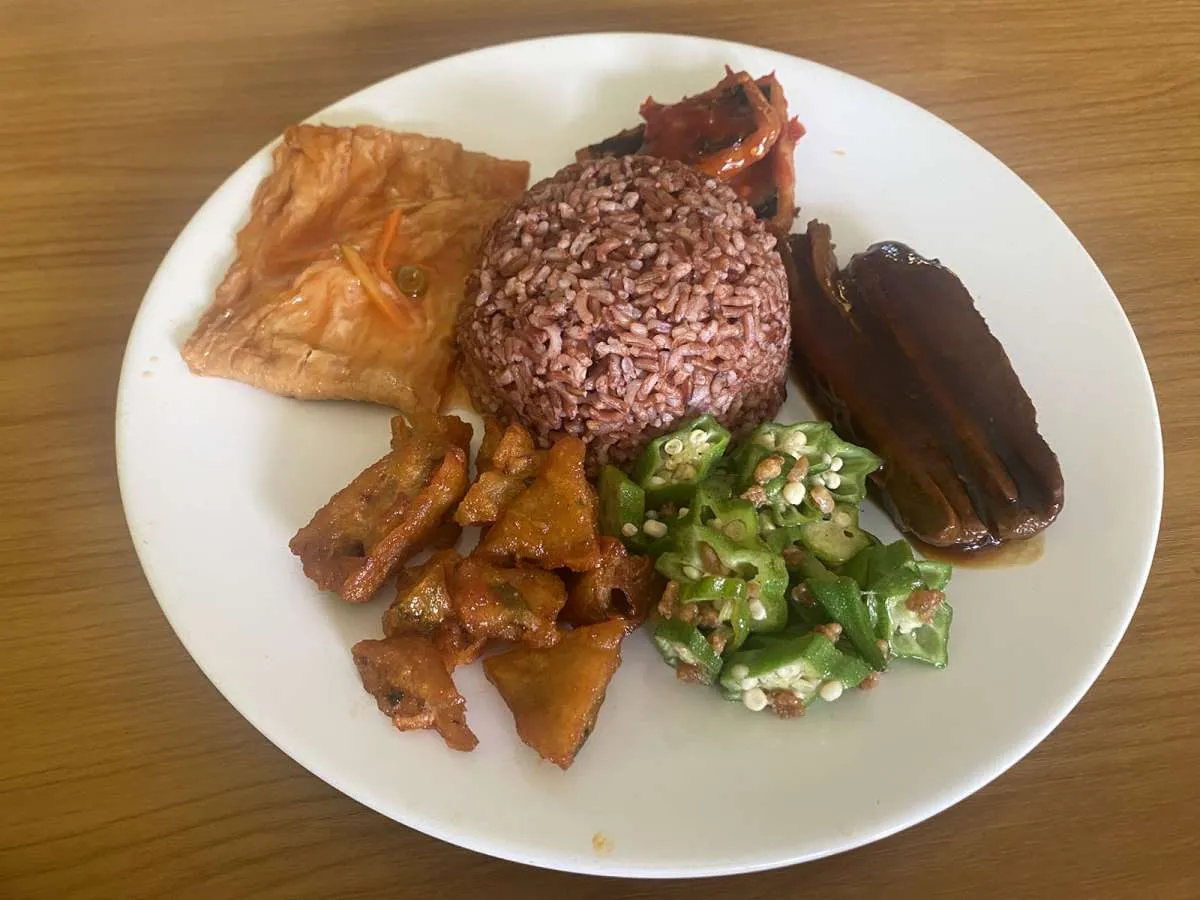 Yuk Cicip Makanan Sehat di Sukacita Vegetarian