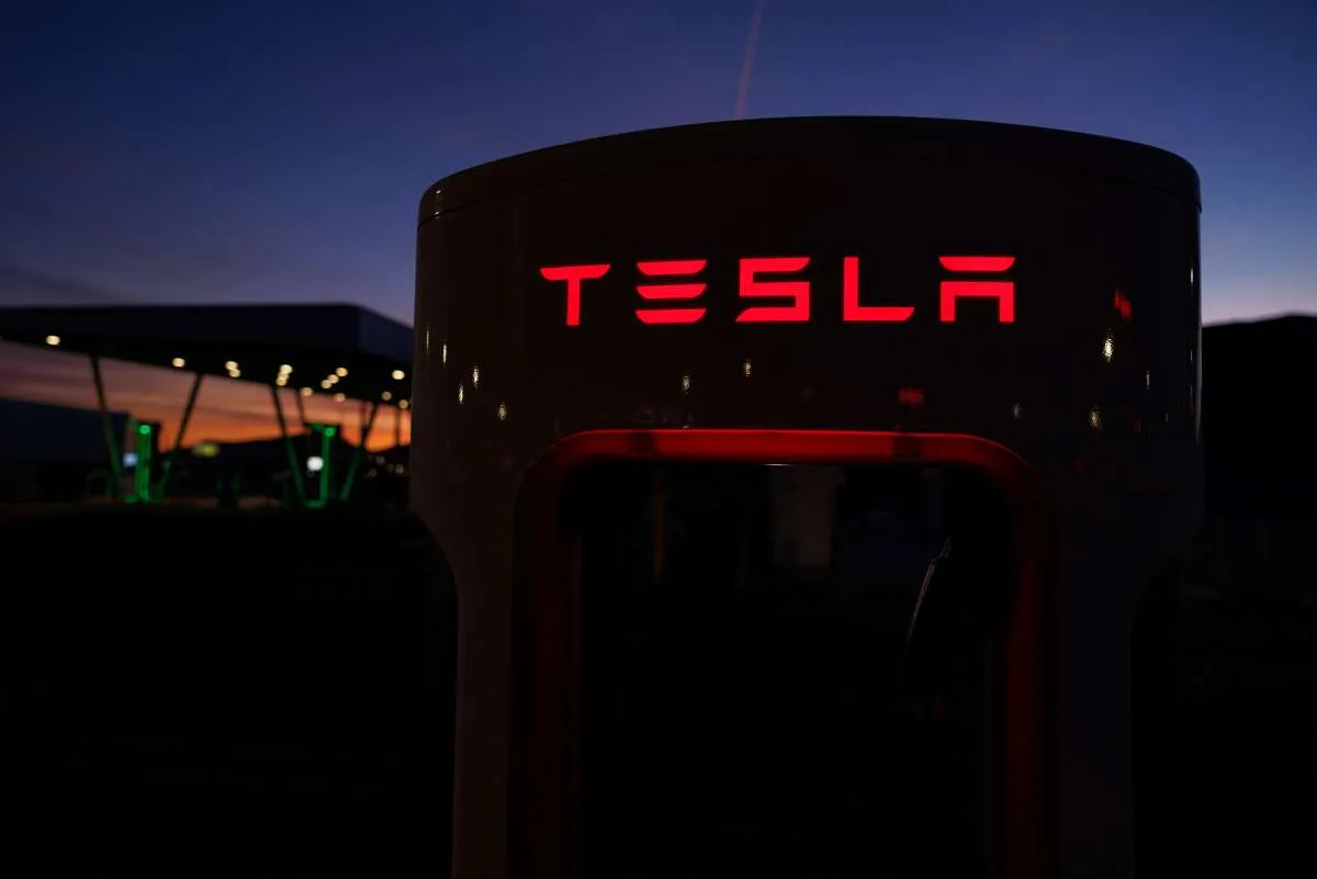 Tesla Tersandung di Eropa! Model Y Gagal, Elon Musk Hadapi Penurunan Penjualan EV