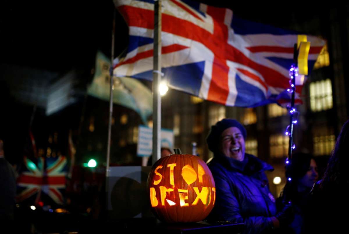 Gara-Gara Brexit, Prospek Inggris Dipangkas Jadi Negatif