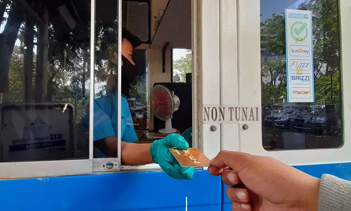 Bank berharap transaksi uang elektronik naik lagi seiring pulihnya kondisi ekonomi