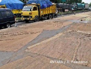 Perbaikan jalur Pantura ditargetkan rampung pada lebaran nanti