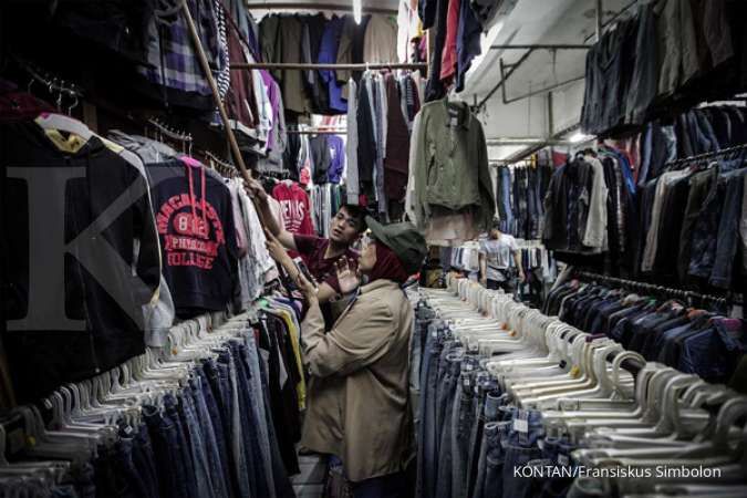 Tindak Thrifting, Kemendag Bakal Musnahkan Baju Bekas Impor Senilai Rp 20 Miliar