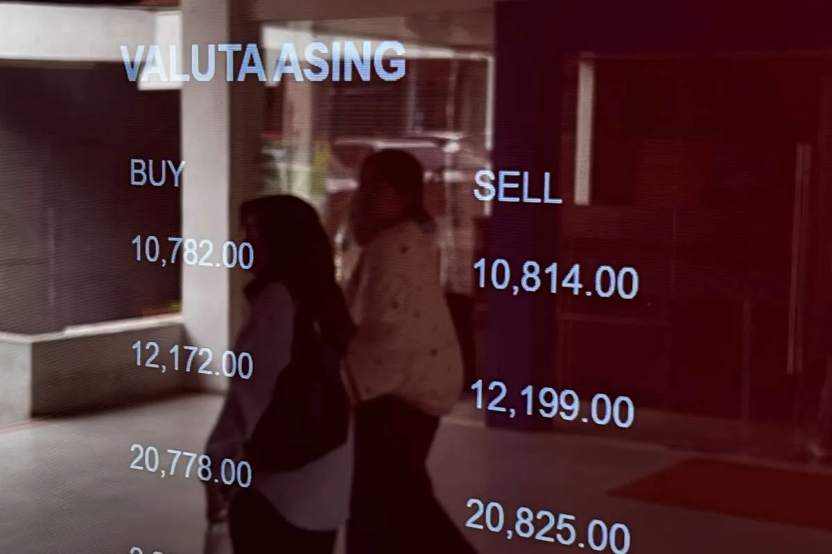 Cek Tingkat Kurs Dollar-Rupiah di BRI, BNI, BCA, dan Bank Mandiri Hari Rabu (16/7)