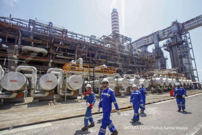 Menakar dampak kenaikan harga minyak terhadap emiten petrokimia pasca serangan Iran
