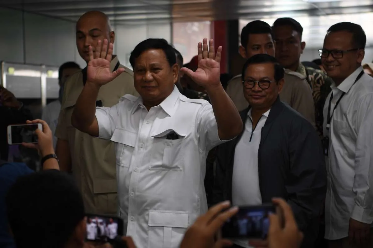 Tiba-tiba Prabowo potong jawaban Surya Paloh saat ditanya soal Gerindra jadi oposisi