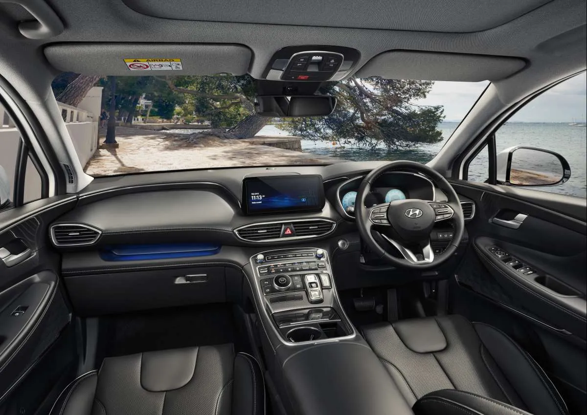 SANTA FE dengan Hyundai Bluelink Resmi Hadir,Tawarkan Perjalanan Lebih Aman & Nyaman