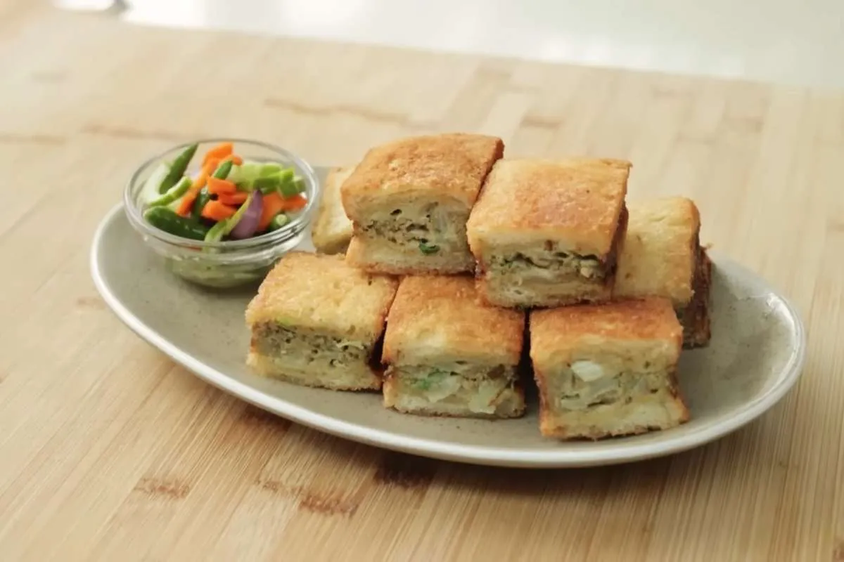 Resep Martabak Telur Roti Tawar, Camilan Sore Hari yang Simpel Anti Gagal