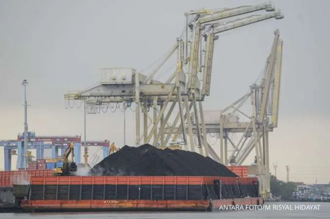 Indonesia Jan Exports Grow Below Expectation After Coal Shipment Ban