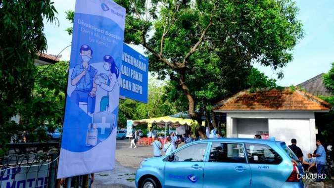 Harga Mobil Eks Taksi Bluebird Mulai Rp 115 Juta, Ada Alphard hingga Mobilio