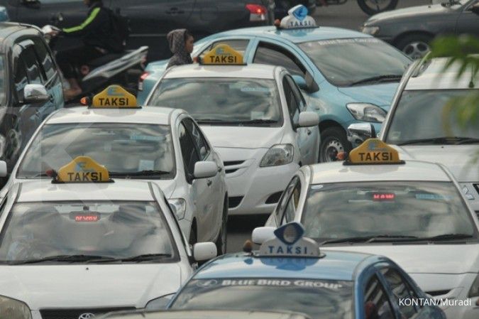 Bersinergi, laju emiten taksi masih terbatas