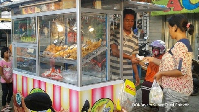 Eh, ayam goreng masih saja berkotek