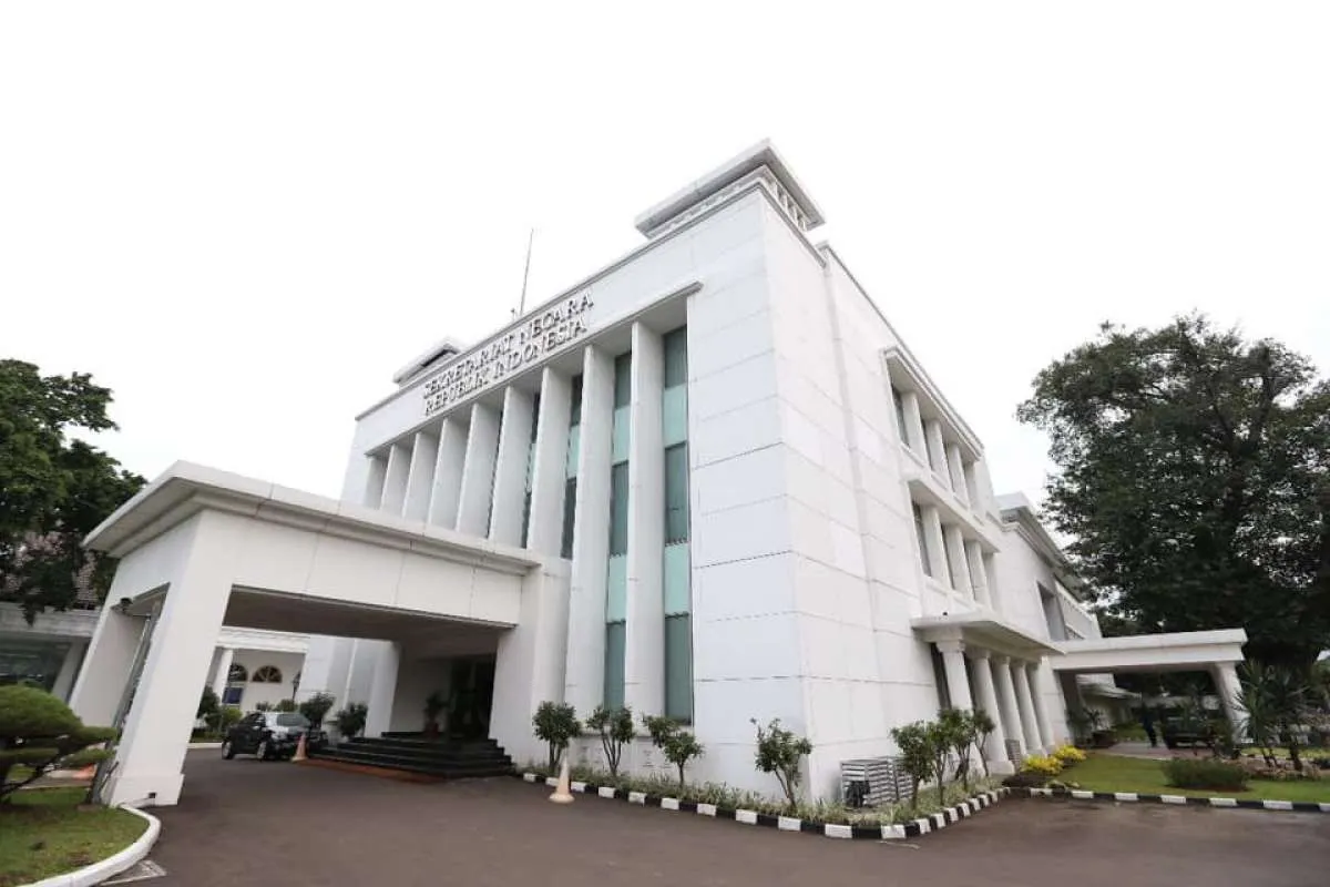 Draft UU Cipta Kerja diserahkan ke Jokowi, Sekjen DPR: Sudah diterima dengan baik 