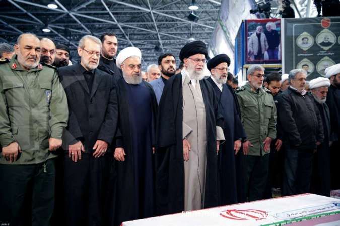 Pimpin doa untuk Soleimani, Pemimpin Tertinggi Iran teteskan air mata