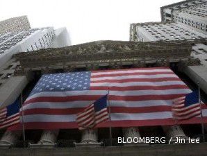 Waduh, untuk kali pertama S&P pangkas kredit utang AS 
