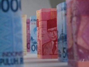 Rupiah masih tertekan