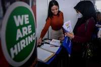 Angka Pengangguran Indonesia Tertinggi di ASEAN, Simak Perbandingannya