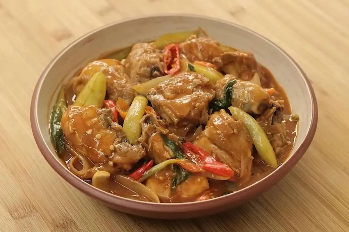 Resep Ayam Asam Manis Pedas Kuah Kental nan Sedap ala Devina Hermawan