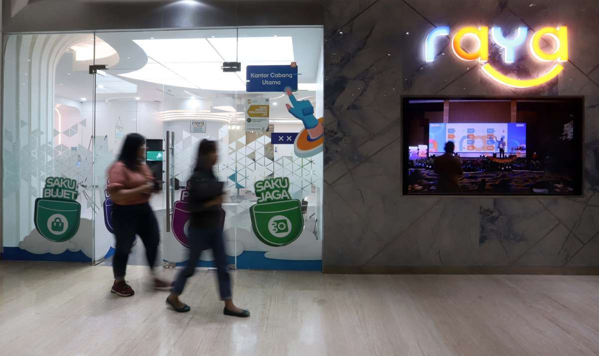 Pengguna Aplikasi Digital Bank Raya
