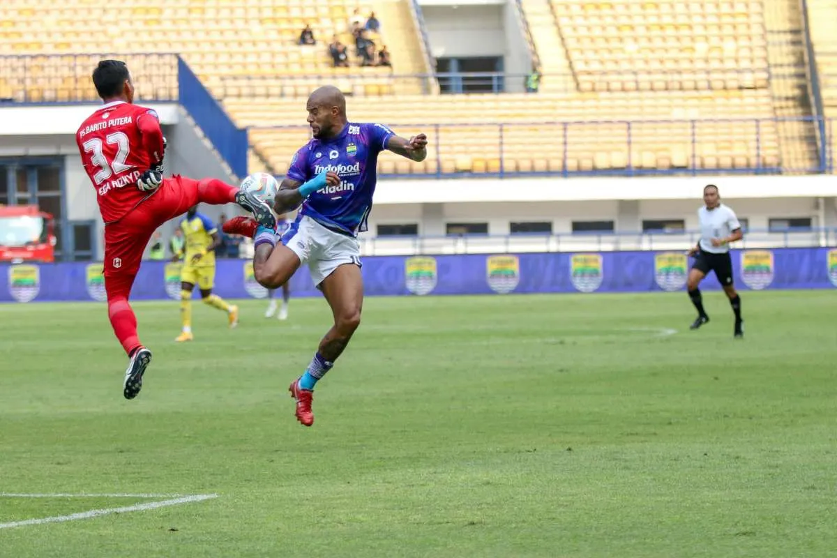 Foto: Persib Bandung Seri 1-1 Lawan Barito Putera