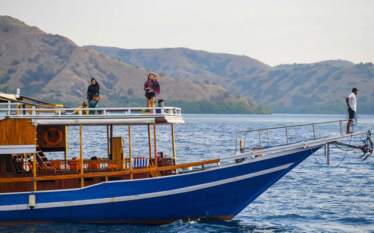 Kapal Wisata di Labuan Bajo Wajib Siapkan Alat Pemadam Kebakaran 