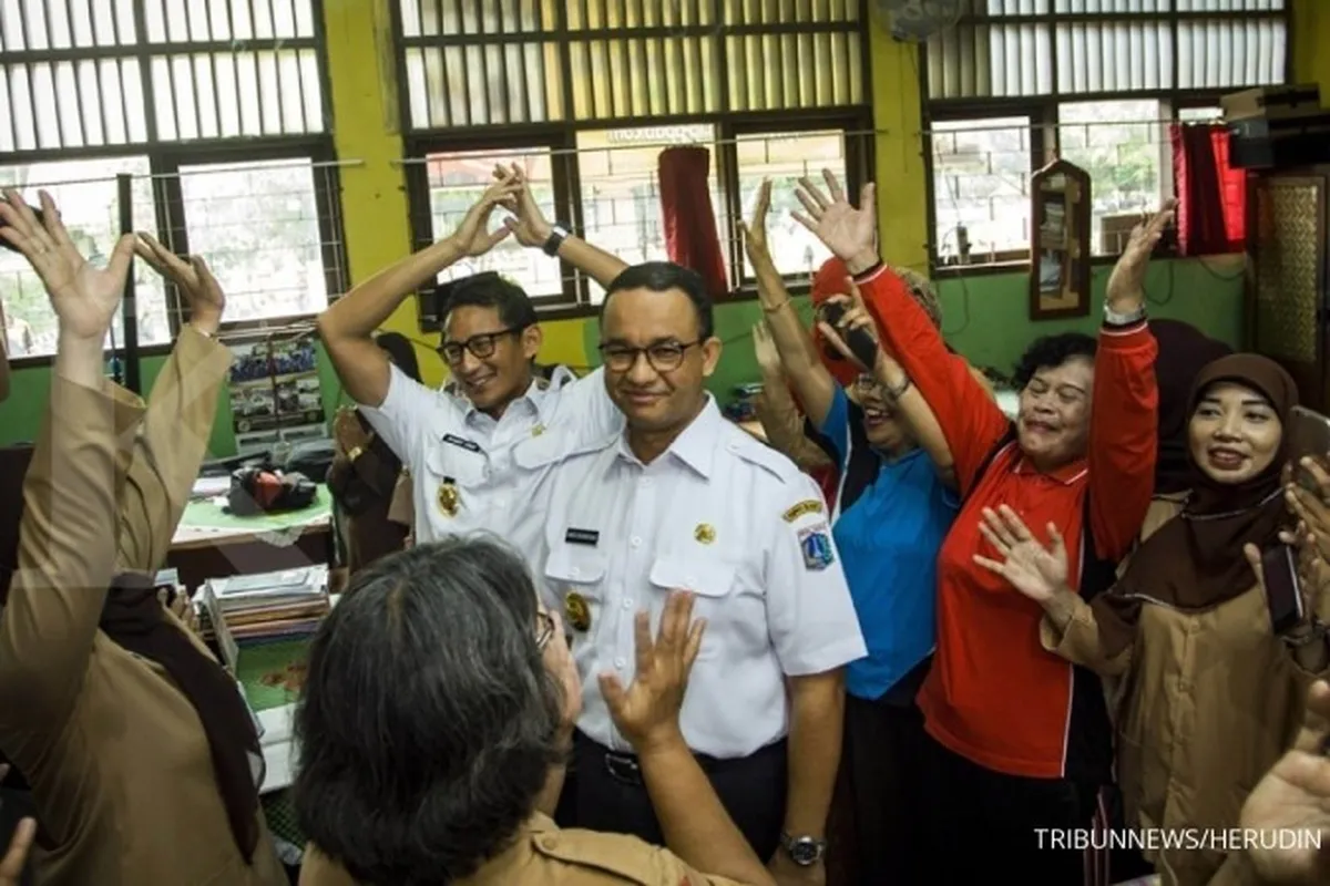 Anies-Sandi diskusikan enam topik dengan Jokowi