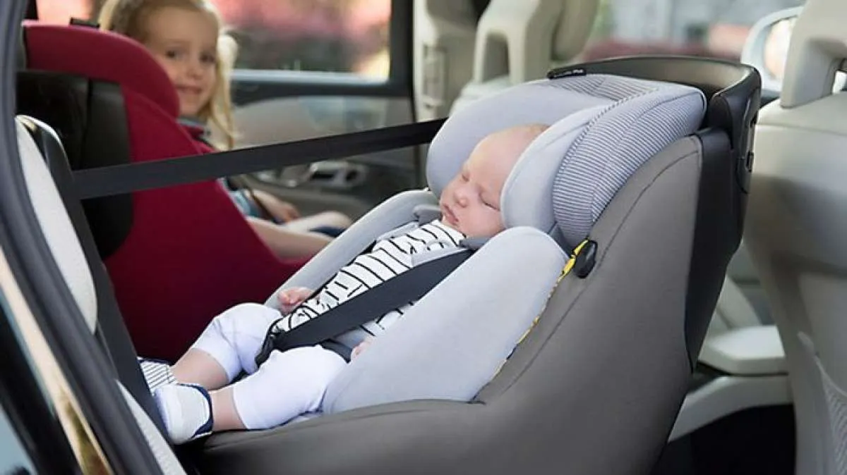 8 Tips Membawa Bayi Saat Mudik dengan Mobil
