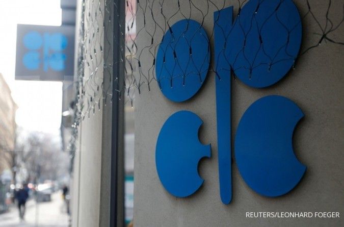 Pemotongan produksi minyak oleh anggota OPEC dinilai tepat untuk menggerek harga