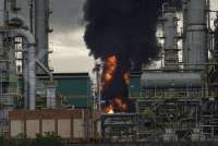 Kebakaran tangki di area Kilang Cilacap diduga akibat sambaran petir