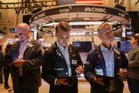 GLOBAL MARKETS-Conflict Concerns Weigh on Indexes, Bolster Oil and US Debt