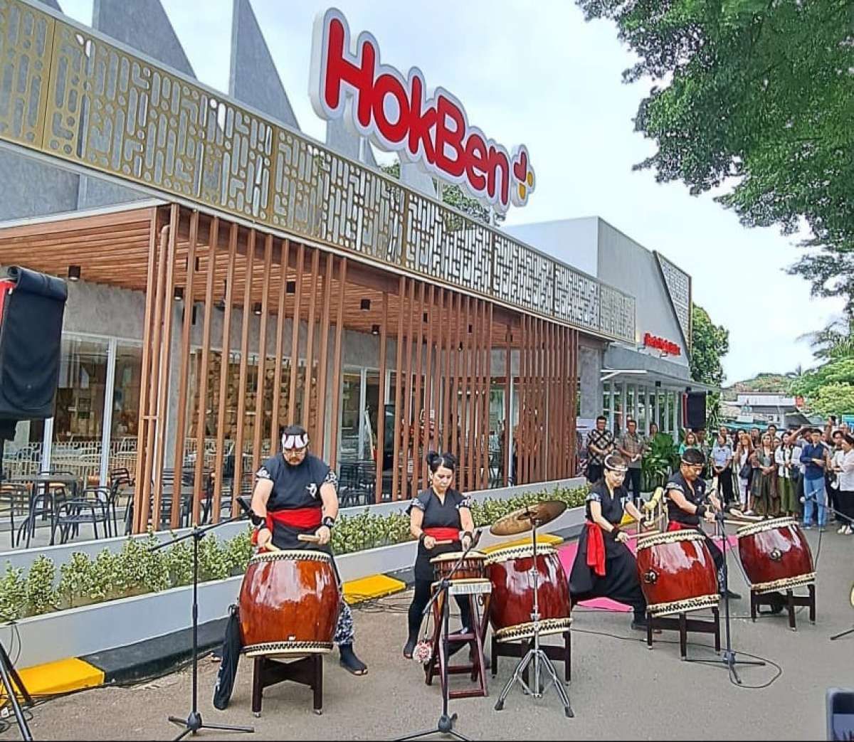 Merek Global Minggir, Resto Makanan Siap Saji Merek Lokal Semakin Berkibar