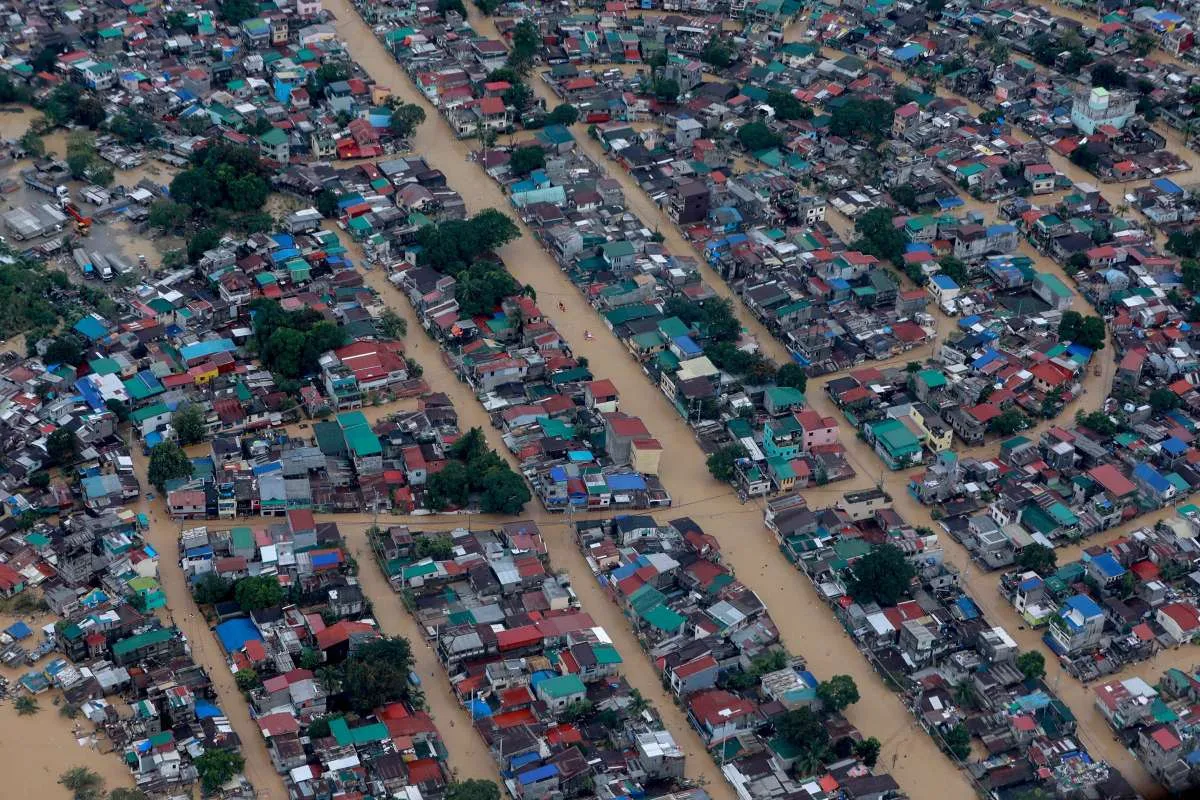 Setelah Filipina, kini Vietnam menghadapi Topan Vamco