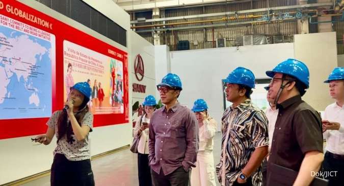 JICT Percepat Transformasi Green Port melalui Elektrifikasi Peralatan Pelabuhan
