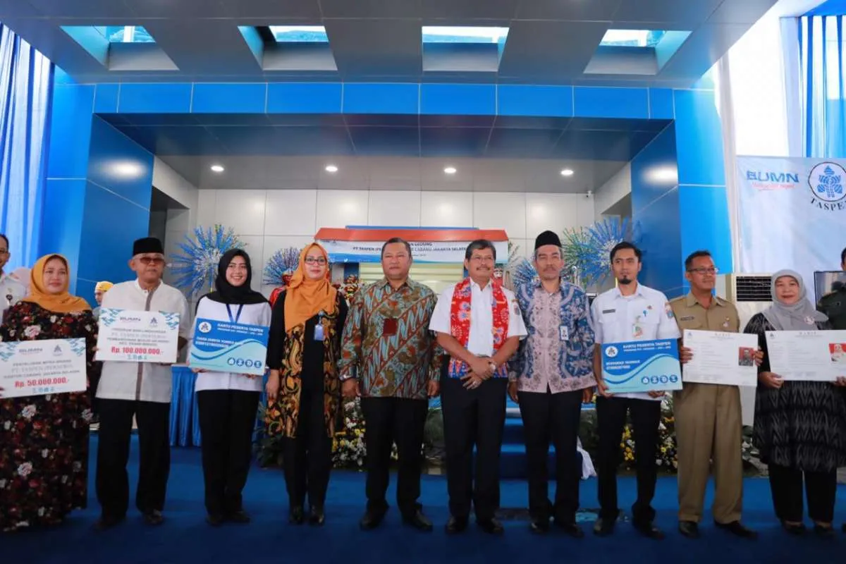 Taspen raih penghargaan BUMN yang informatif